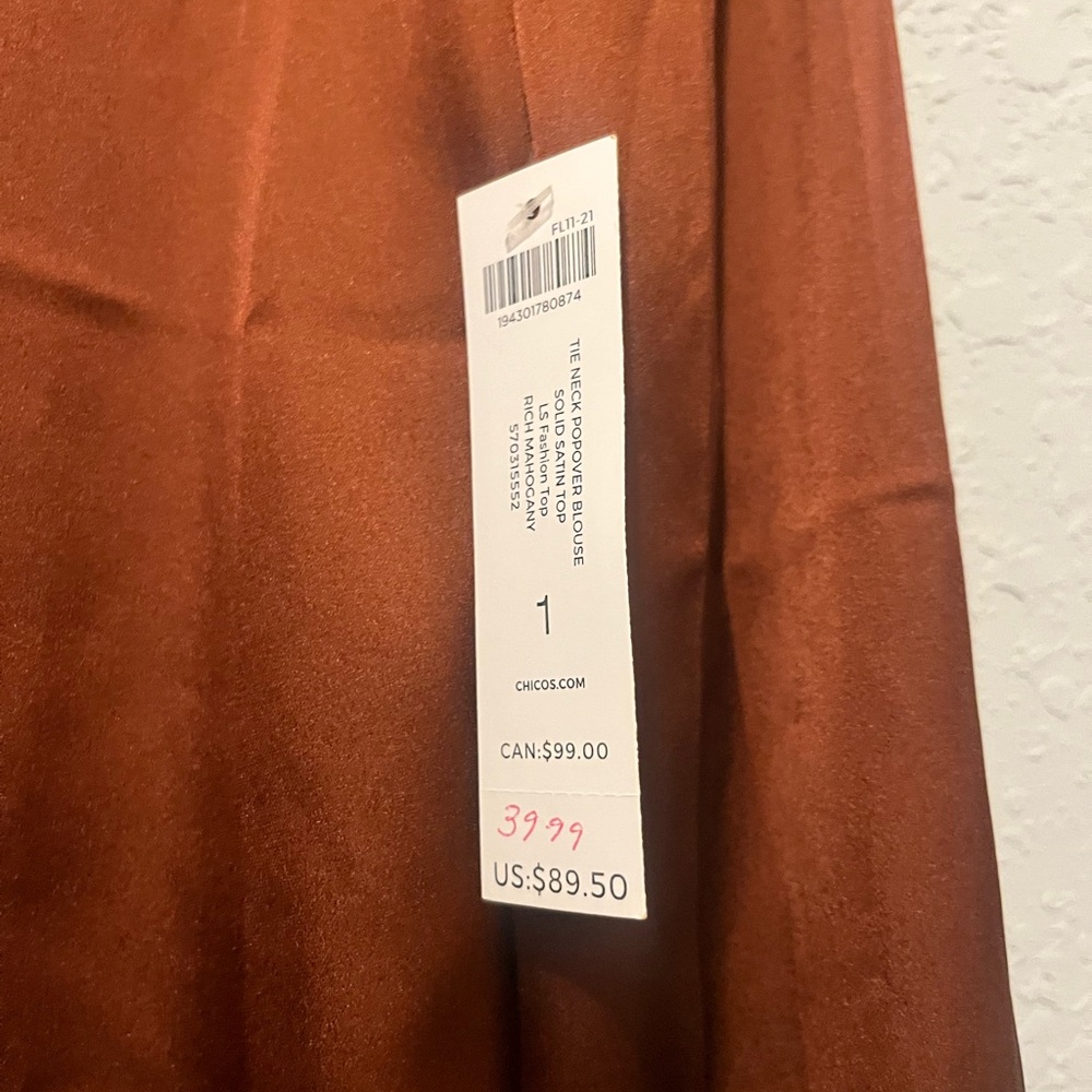 ✨NWT✨Chico's Copper Satin, minimalist, size 8, classy, trendy, fall Blouse - Picture 4 of 9